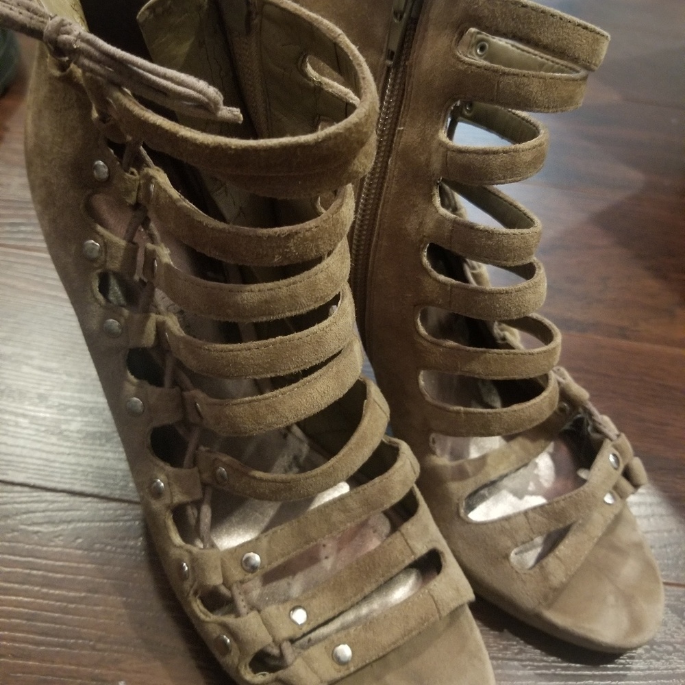 Heels Lot - Picture 6 of 7